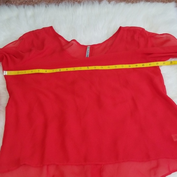 Reckless Hearts red high low spikes top. Size XL - Picture 8 of 8